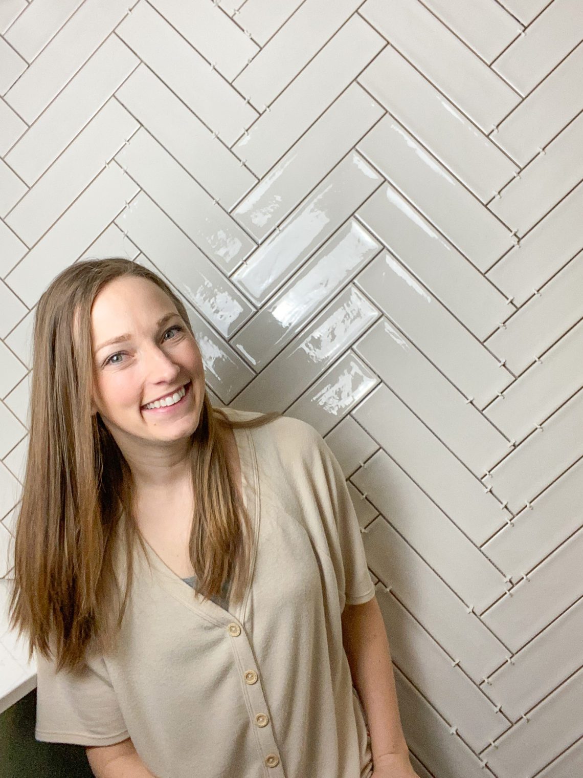 Tiling a bathroom wall